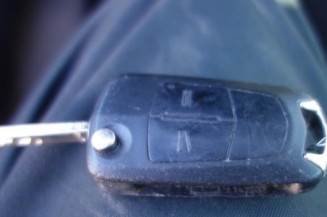 Serrure arriere droit OPEL ZAFIRA B
