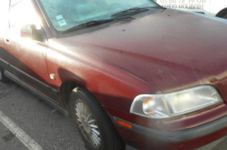 Retroviseur droit VOLVO S 40 1