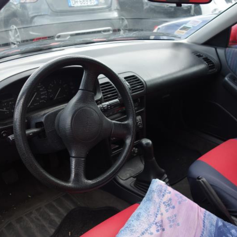 Optique avant principal gauche (feux)(phare) MAZDA 323 4 Photo n°7