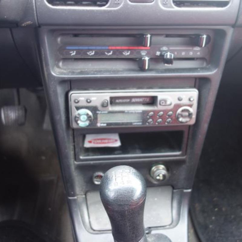 Optique avant principal gauche (feux)(phare) MAZDA 323 4 Photo n°8