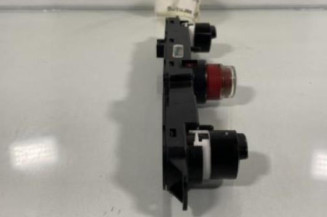 Bouton de warning FIAT 500 2