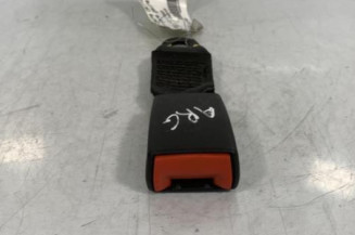 Attache ceinture arriere gauche FORD KA 2