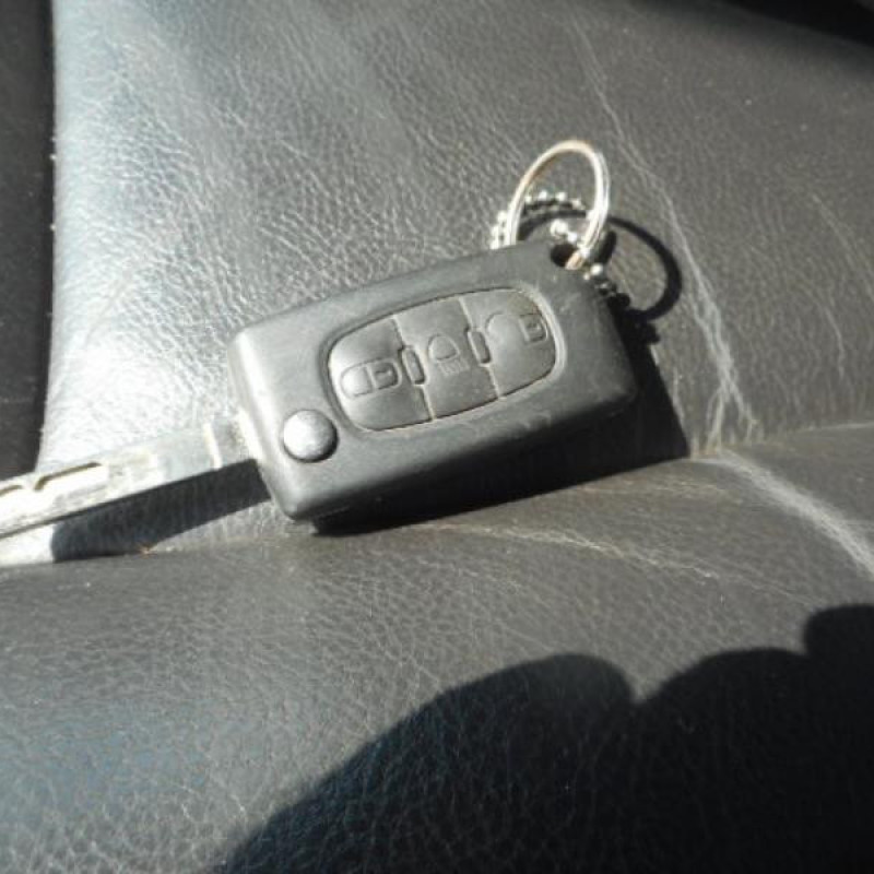 Etrier avant droit (freinage) CITROEN C6 Photo n°9