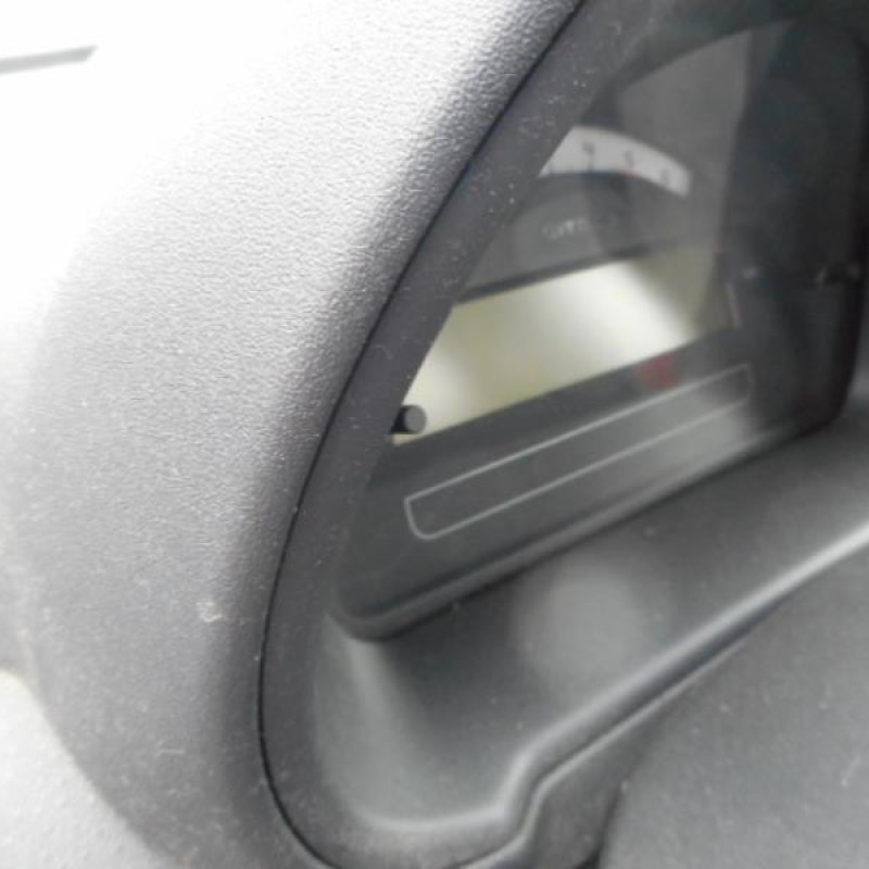 Malle/Hayon arriere CITROEN C2 Photo n°9