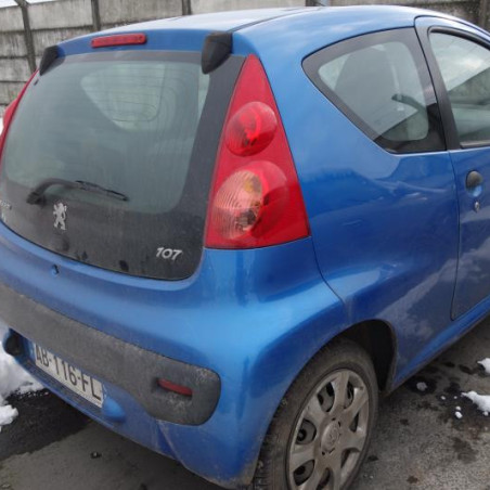 Vitre avant gauche PEUGEOT 107