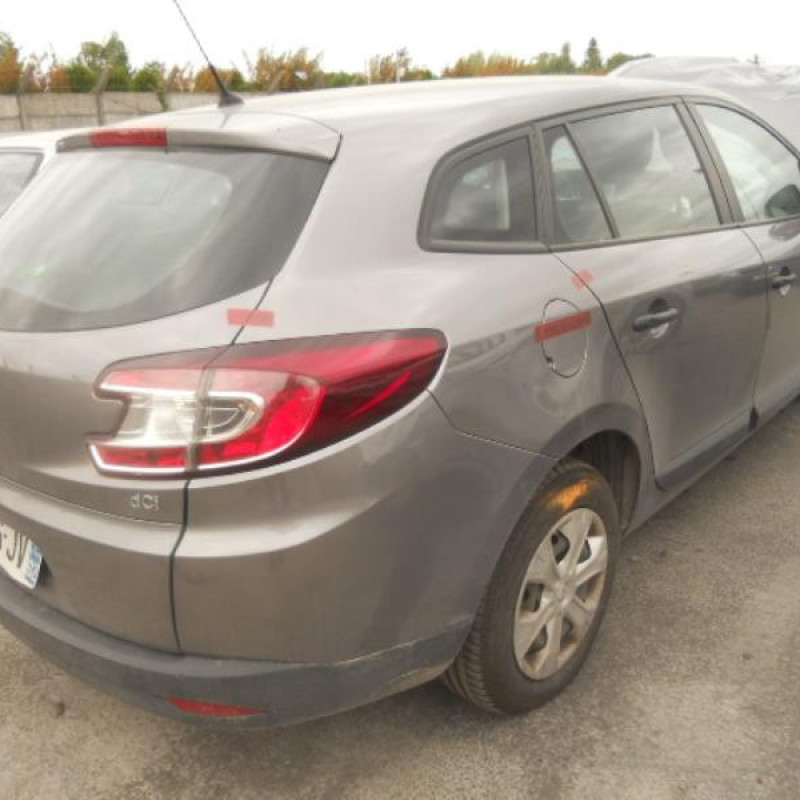 Boite a gants RENAULT MEGANE 3 Photo n°6