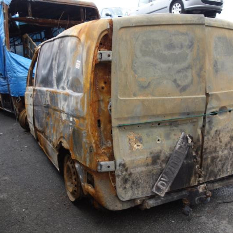 Pivot de moyeu avant gauche MERCEDES VITO 639 Photo n°5