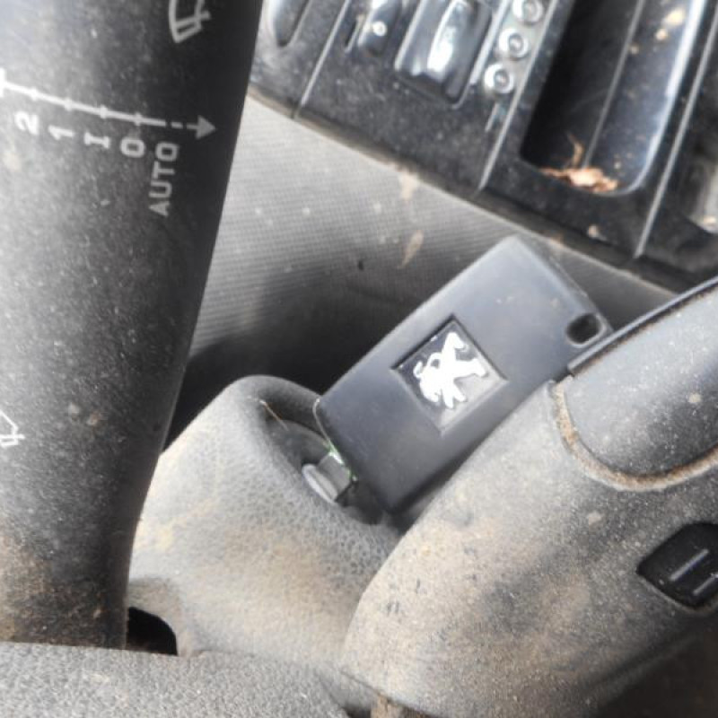 Amortisseur avant gauche PEUGEOT 308 1 Photo n°8