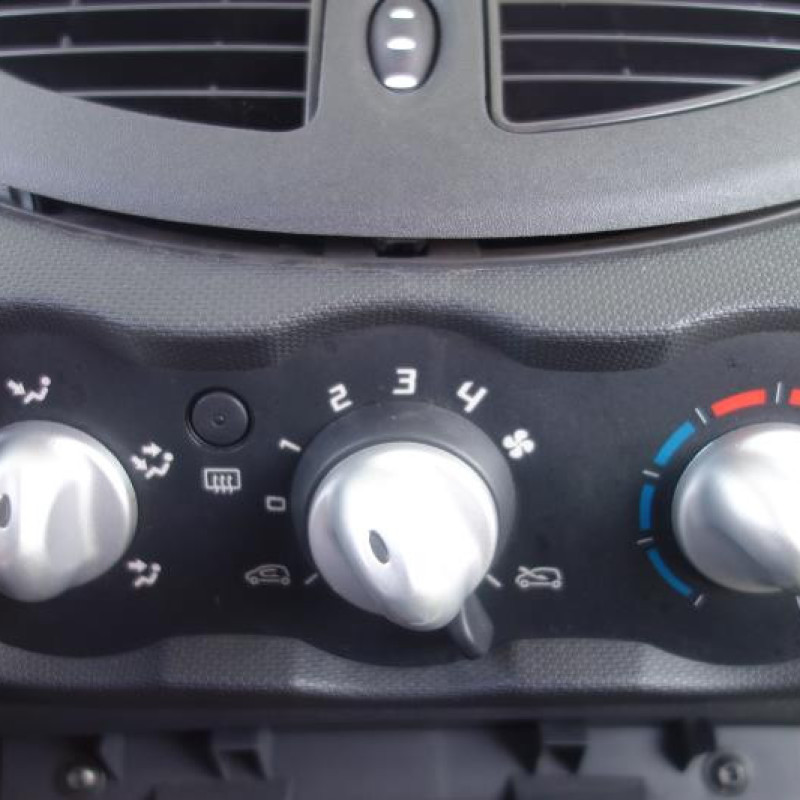 Bras essuie glace avant gauche RENAULT TWINGO 2 Photo n°9