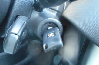 Com (Bloc Contacteur Tournant+Commodo Essuie Glace+Commodo Phare) PEUGEOT 207