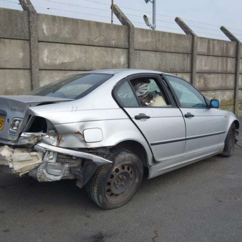 Feu arriere secondaire gauche (feux) BMW SERIE 3 E46 Photo n°6