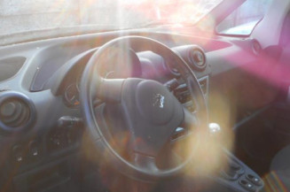 Bras essuie glace avant gauche PEUGEOT 1007