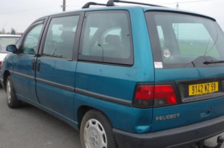 Calandre PEUGEOT 806