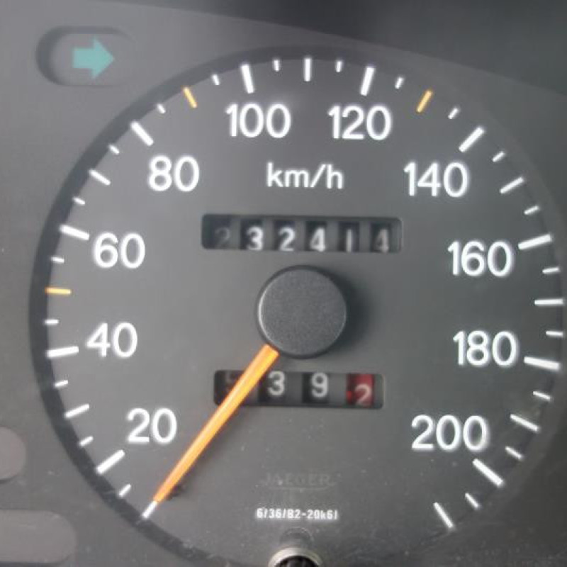 Calandre PEUGEOT 806 Photo n°8