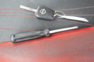 Bras essuie glace avant droit OPEL CORSA D