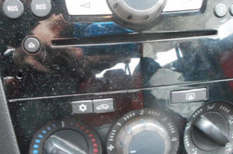 Bras essuie glace avant gauche OPEL CORSA D