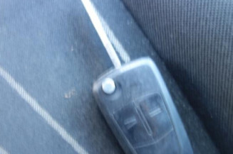 Interrupteur de leve vitre avant gauche OPEL CORSA D