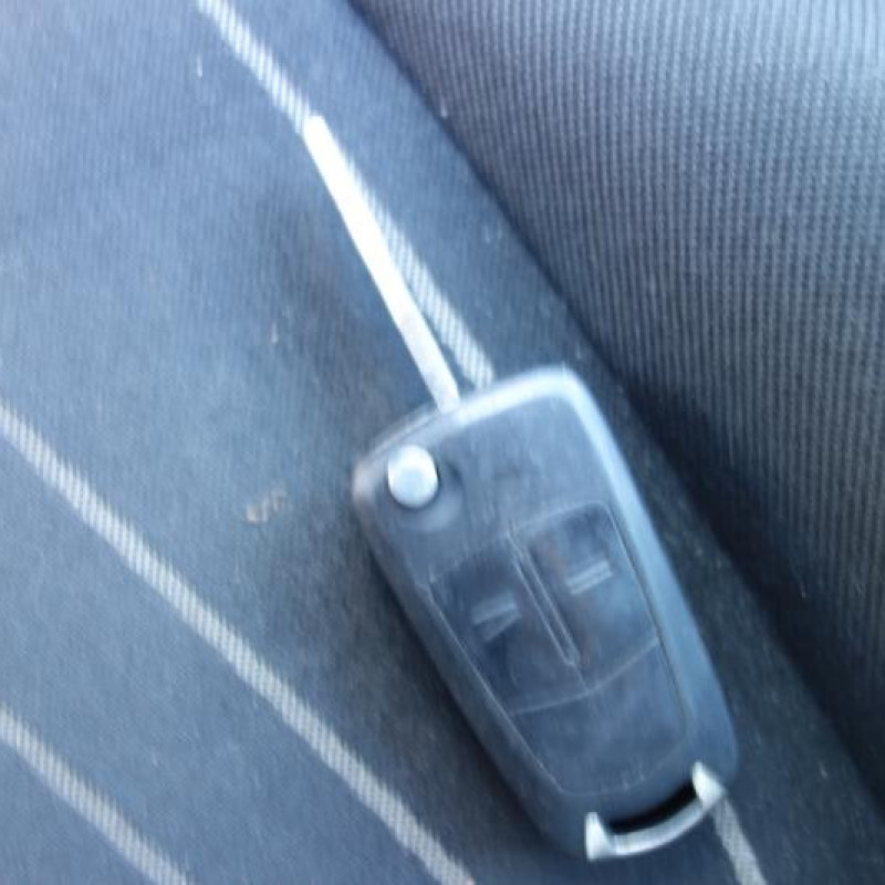 Interrupteur de leve vitre avant gauche OPEL CORSA D Photo n°10