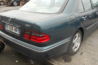 Feu arriere principal droit (feux) MERCEDES CLASSE E 210