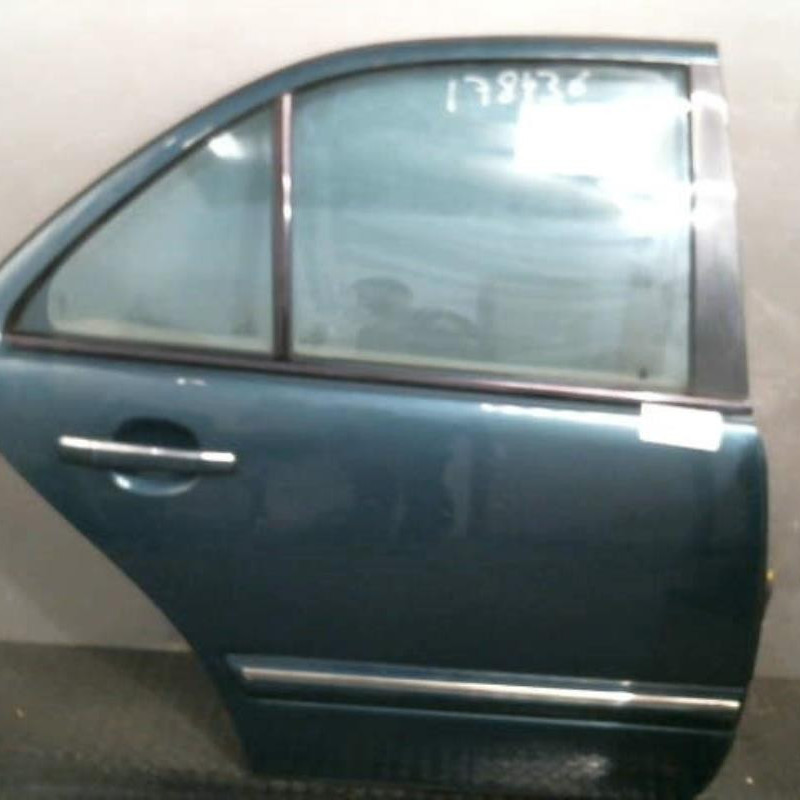 Porte arriere droit MERCEDES CLASSE E 210 Photo n°1
