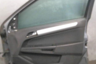 Porte avant droit OPEL ASTRA H Photo n°1