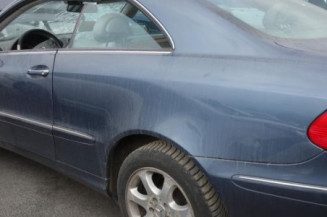 Porte avant droit MERCEDES CLASSE CLK 209