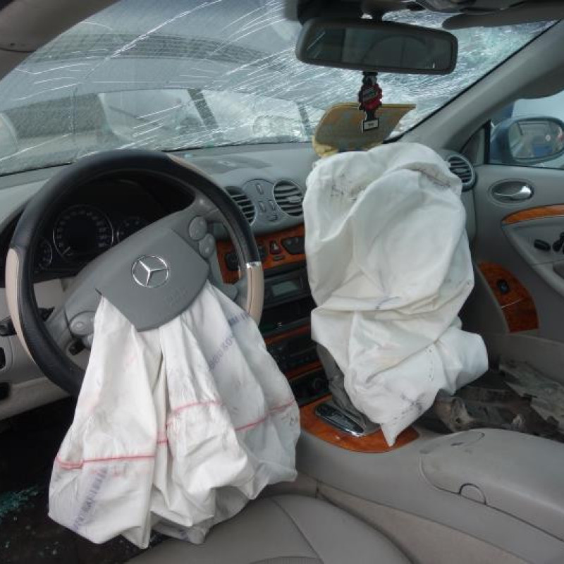 Porte avant droit MERCEDES CLASSE CLK 209 Photo n°7