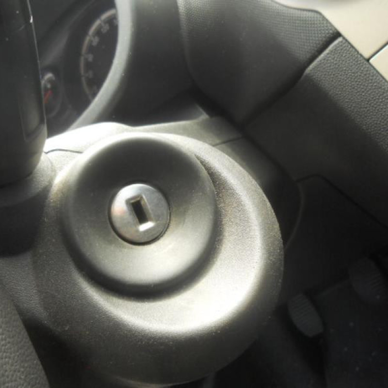 Interrupteur de leve vitre avant gauche OPEL CORSA D Photo n°11