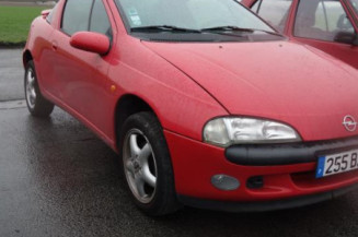 Porte avant droit OPEL TIGRA 1