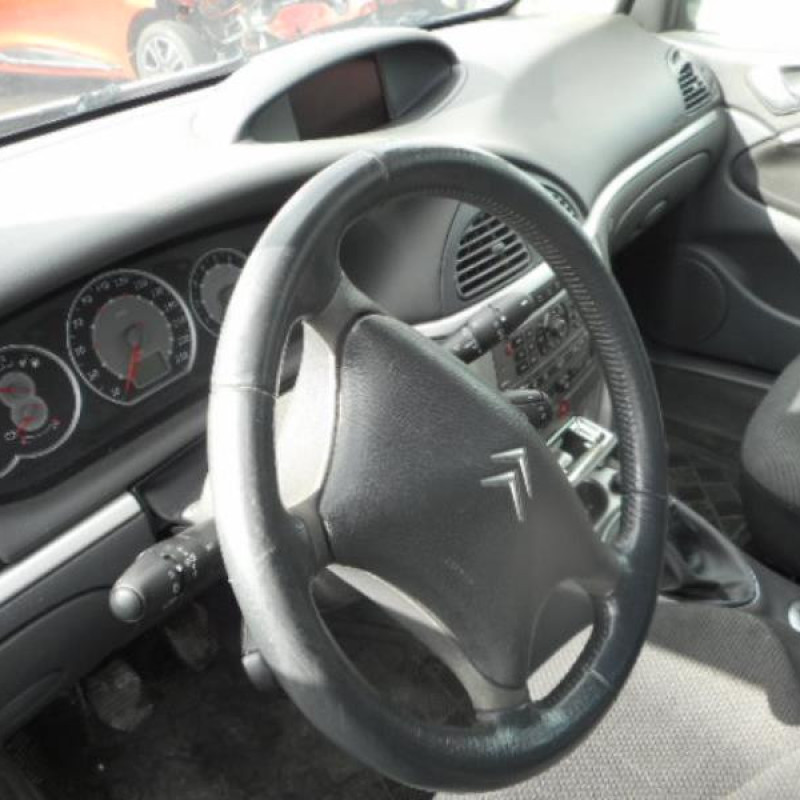 Bouton de warning CITROEN C5 1 Photo n°9
