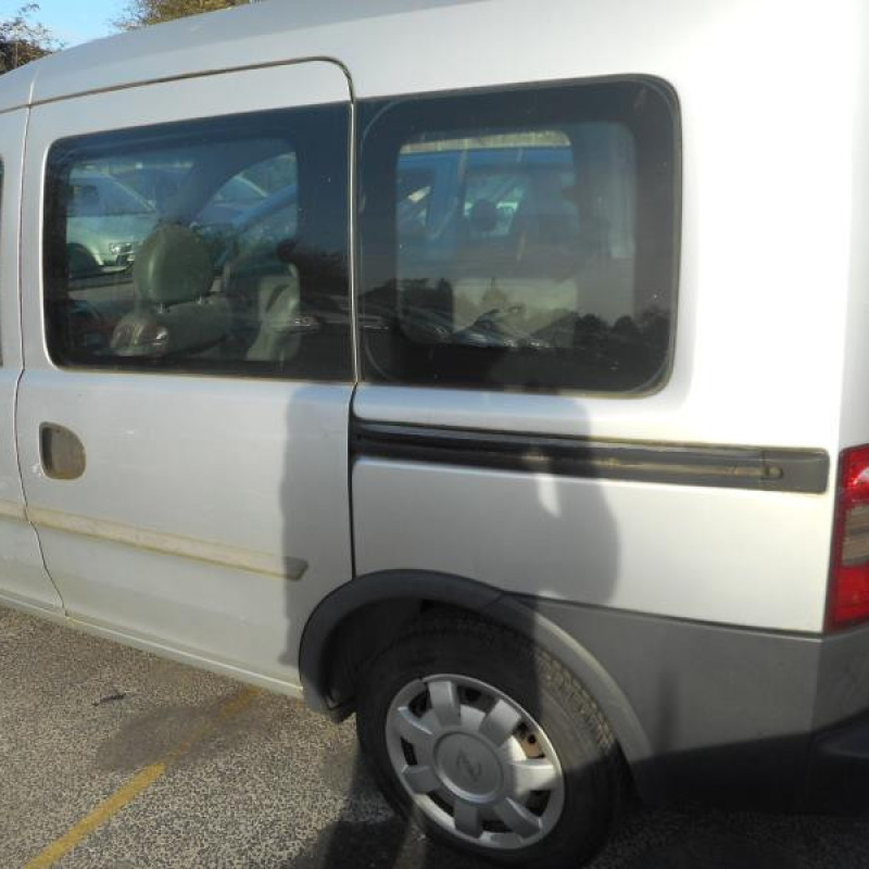 Porte avant droit OPEL COMBO C Photo n°6