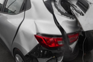 Pivot de moyeu avant droit RENAULT CLIO 4