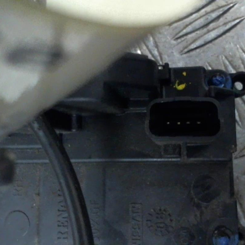 Serrure arriere droit RENAULT CLIO 3 Photo n°2