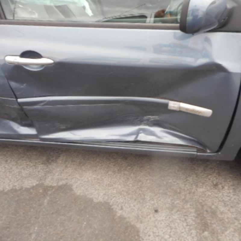 Serrure arriere droit RENAULT CLIO 3 Photo n°5