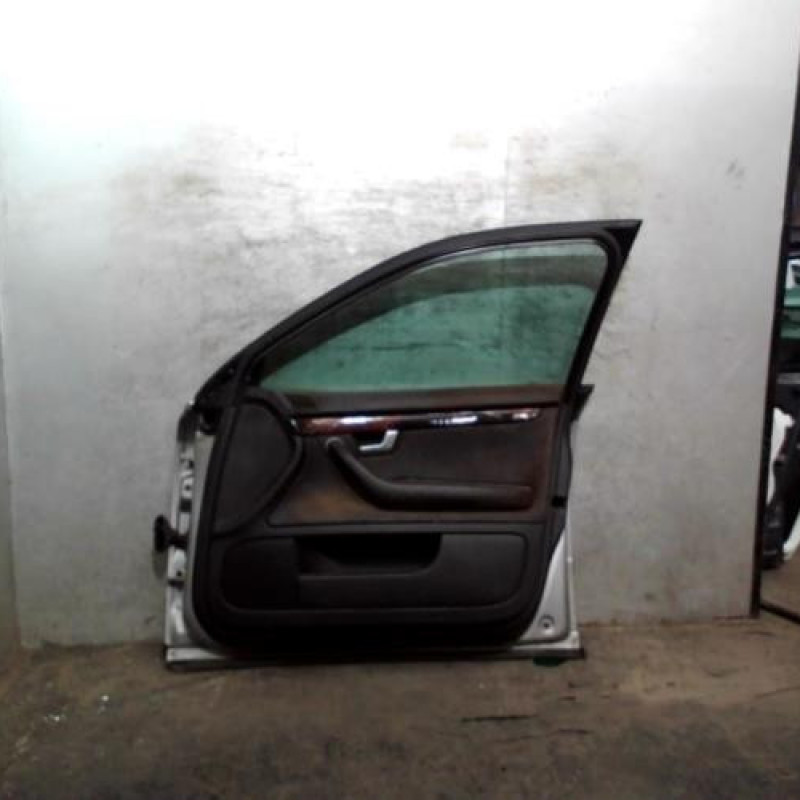 Porte avant droit AUDI A4 2 Photo n°3