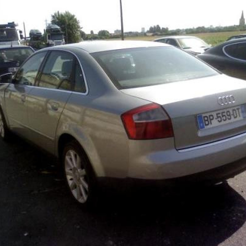 Porte avant droit AUDI A4 2 Photo n°6
