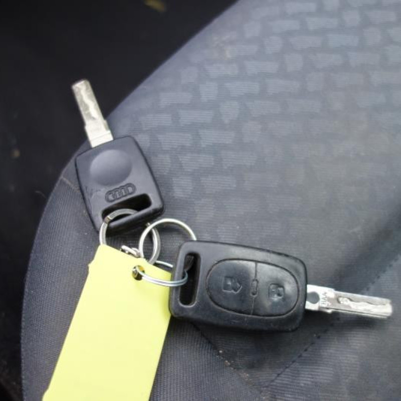 Retroviseur droit AUDI A4 1 Photo n°10