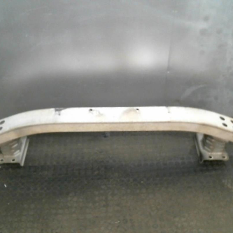 Renfort pare choc arriere (traverse) TOYOTA COROLLA VERSO 2 Photo n°1