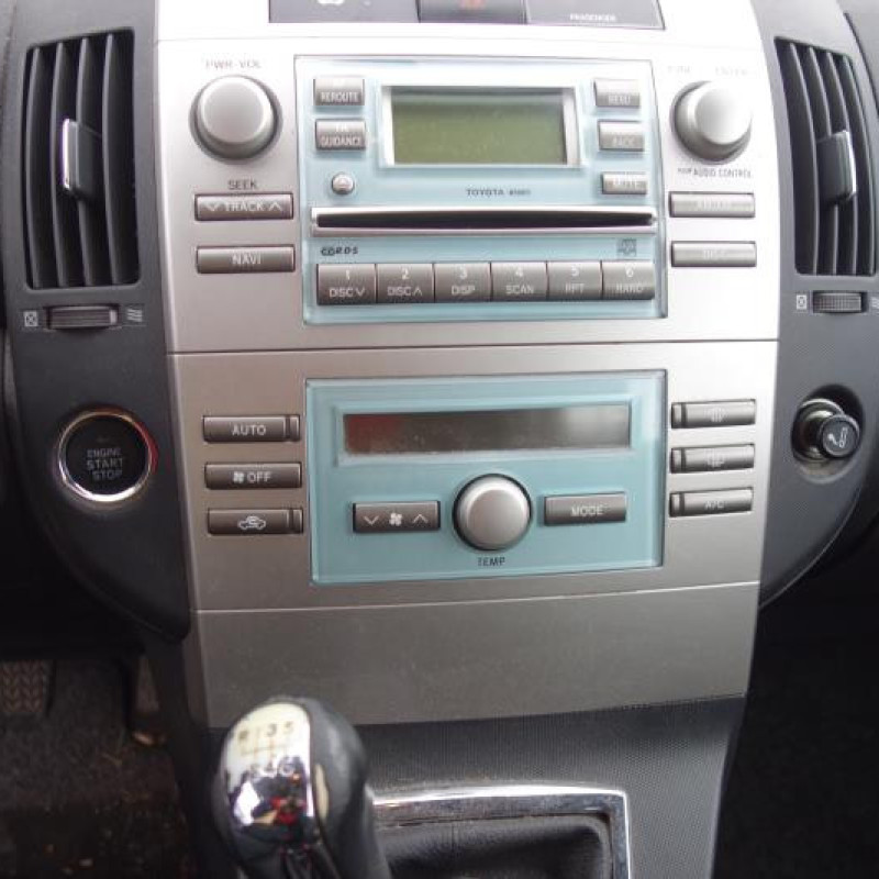 Renfort pare choc arriere (traverse) TOYOTA COROLLA VERSO 2 Photo n°7