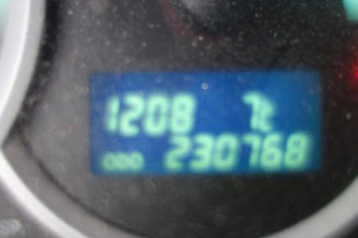 Renfort pare choc arriere (traverse) TOYOTA COROLLA VERSO 2