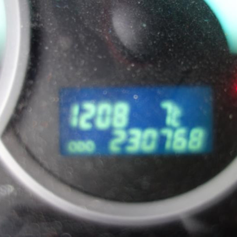 Renfort pare choc arriere (traverse) TOYOTA COROLLA VERSO 2 Photo n°8