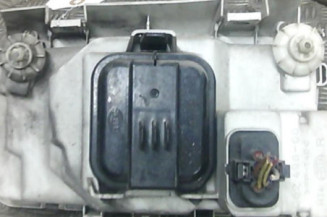 Optique avant principal droit (feux)(phare) VOLKSWAGEN POLO 3