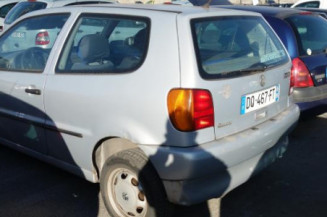 Optique avant principal droit (feux)(phare) VOLKSWAGEN POLO 3