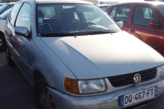 Retroviseur droit VOLKSWAGEN POLO 3
