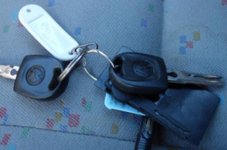 Retroviseur droit VOLKSWAGEN POLO 3