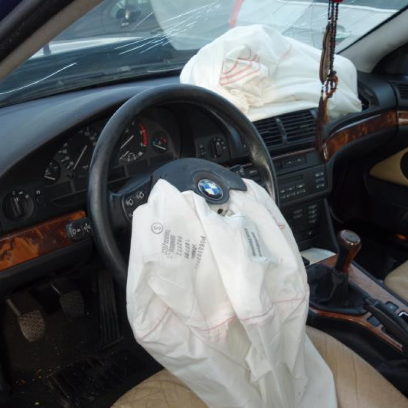 Porte avant droit BMW SERIE 5 E39 Photo n°8