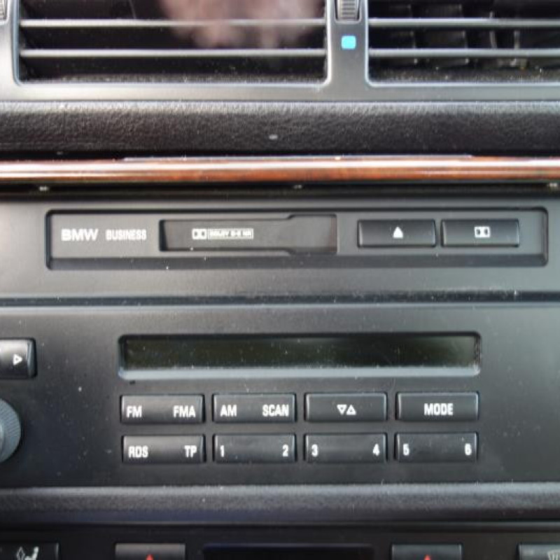 Porte avant droit BMW SERIE 5 E39 Photo n°10