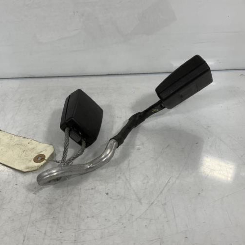 Attache ceinture arriere gauche AUDI A3 2 Photo n°3
