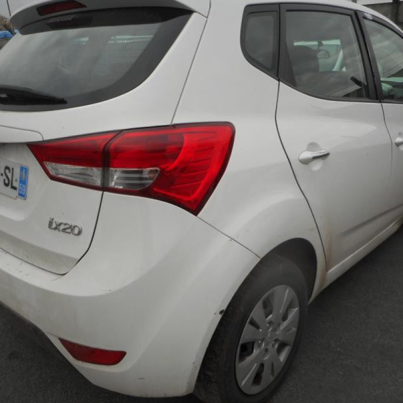 Feu arriere principal droit (feux) HYUNDAI IX 20 Photo n°6