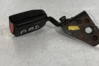 Attache ceinture arriere droit PEUGEOT 407 Photo n°1